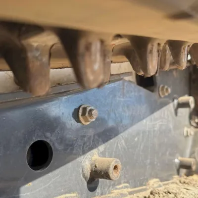 2023 Bobcat MT100 thumbnail
