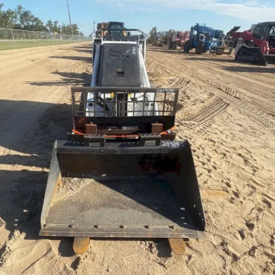 2023 Bobcat MT100 thumbnail