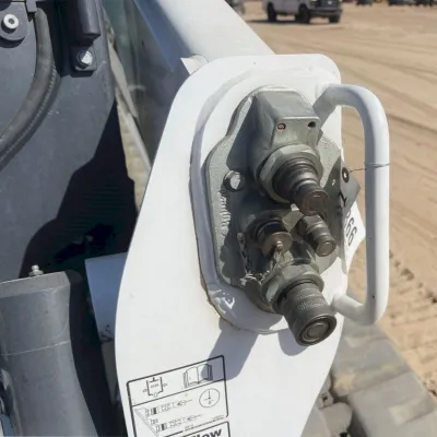 2023 Bobcat T770 thumbnail