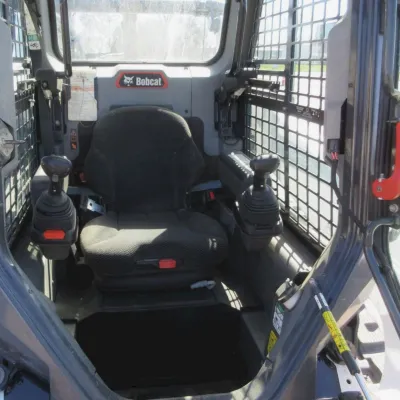 2021 Bobcat T66 thumbnail