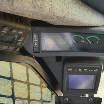 2024 Deere 325G thumbnail