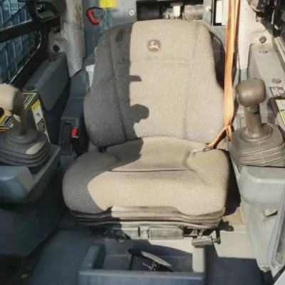 2024 Deere 325G thumbnail