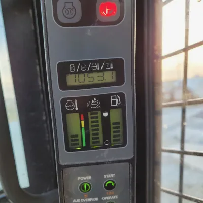 2016 Case TR340 thumbnail