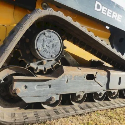 2024 Deere 325G thumbnail
