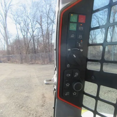 2022 Bobcat T66 thumbnail