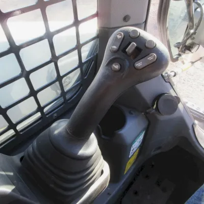 2022 Bobcat T66 thumbnail