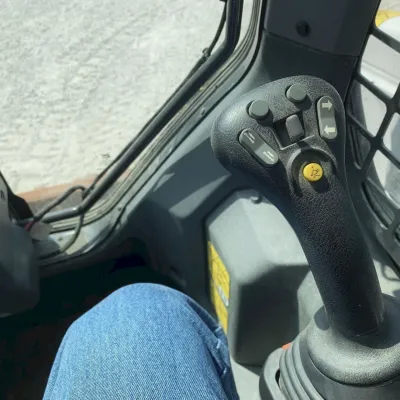 2024 Bobcat S76 thumbnail