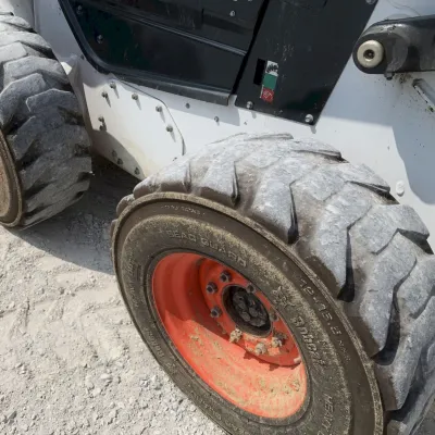2024 Bobcat S76 thumbnail