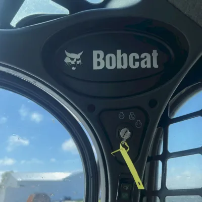 2017 Bobcat T770 thumbnail