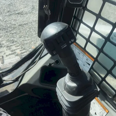 2017 Bobcat T770 thumbnail