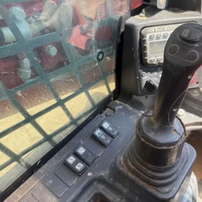 2023 Takeuchi TL10V2 thumbnail
