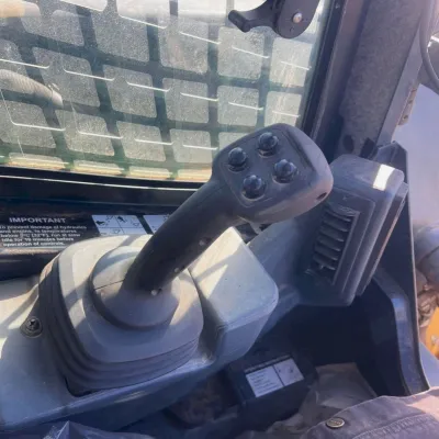 2024 Deere 325G thumbnail