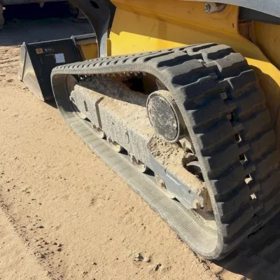 2024 Deere 325G thumbnail