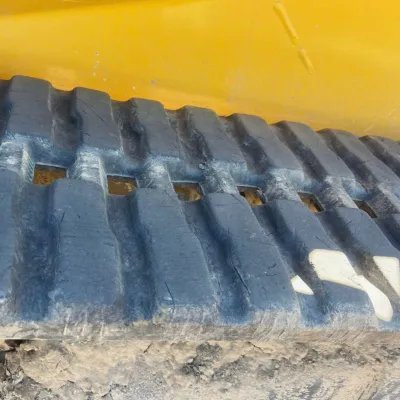 2024 Deere 325G thumbnail