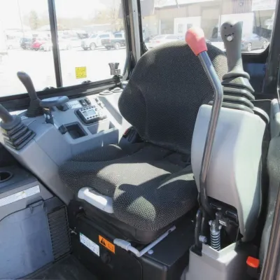 2021 Bobcat E42 thumbnail