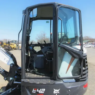 2021 Bobcat E42 thumbnail
