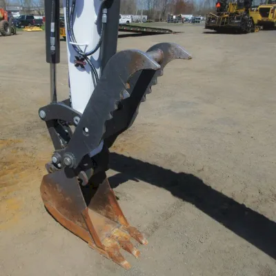2021 Bobcat E42 thumbnail
