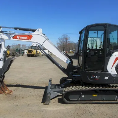 2021 Bobcat E42 thumbnail