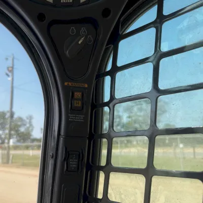 2020 Bobcat T870 thumbnail
