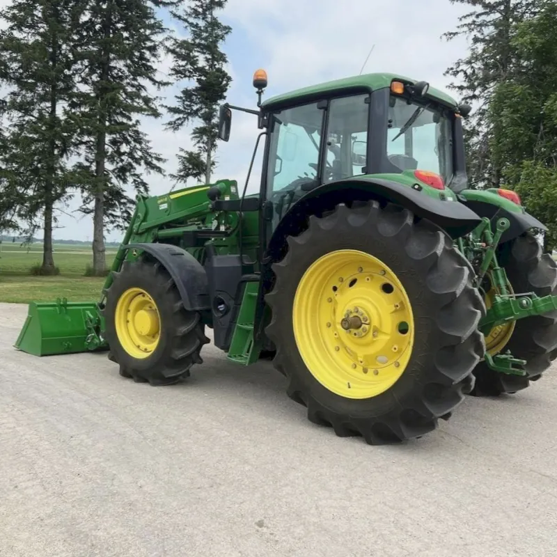 2018 John Deere 6145M