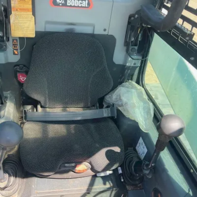 2021 Bobcat T66 thumbnail