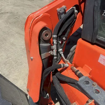 2020 Kubota SSV75 thumbnail