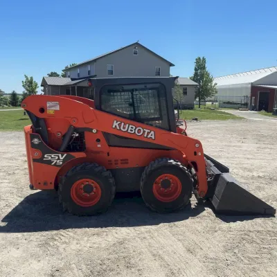 2020 Kubota SSV75 thumbnail