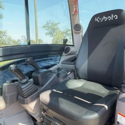 2021 Kubota U55-5 thumbnail