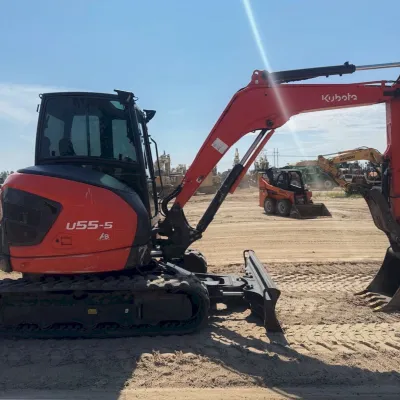 2021 Kubota U55-5 thumbnail