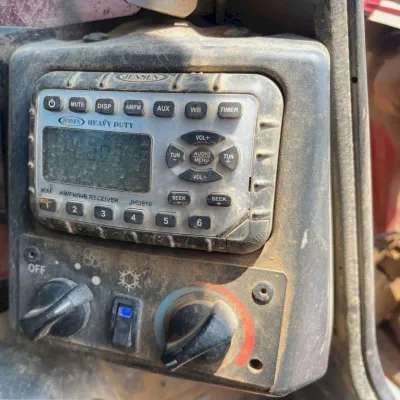 2022 Takeuchi TL12R2 thumbnail