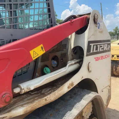 2022 Takeuchi TL12R2 thumbnail