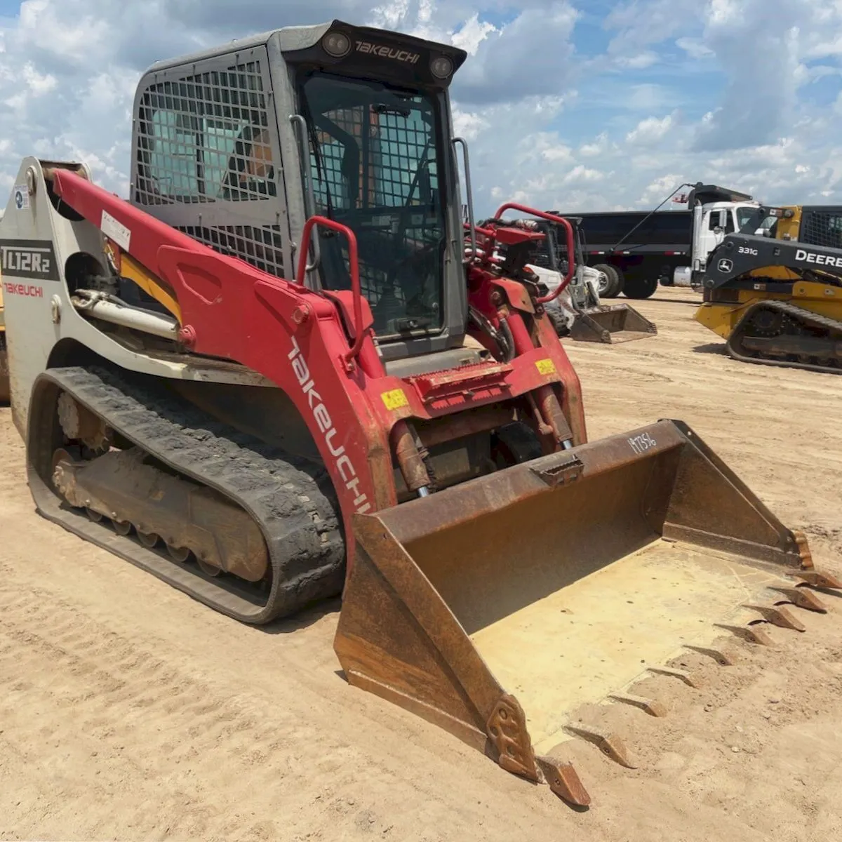 2022 Takeuchi TL12R2