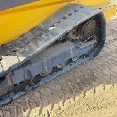2022 Deere 325G thumbnail