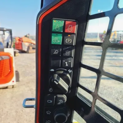 2023 Bobcat T66 thumbnail