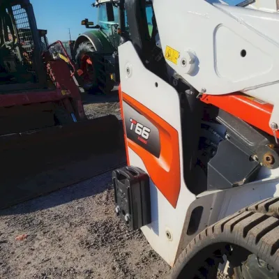 2023 Bobcat T66 thumbnail
