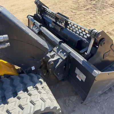 2024 JCB 3TS-8T thumbnail