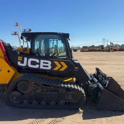 2024 JCB 3TS-8T thumbnail