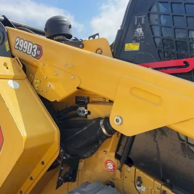 2023 Caterpillar 299D3 XE thumbnail