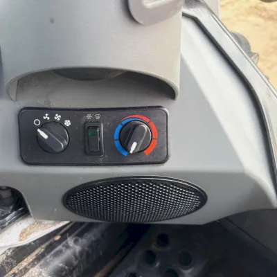 2024 Bobcat T740 thumbnail