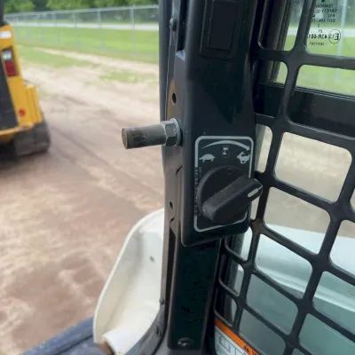 2021 Bobcat T770 thumbnail