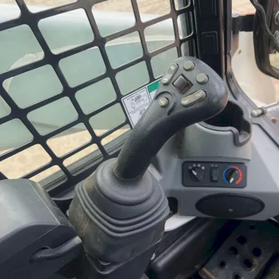 2021 Bobcat T770 thumbnail