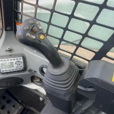 2021 Bobcat T770 thumbnail