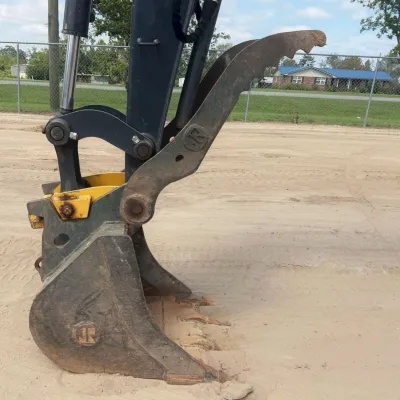 2021 Deere 60G thumbnail