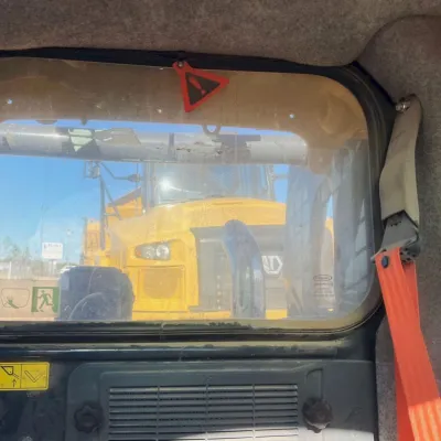 2019 Deere 325G thumbnail