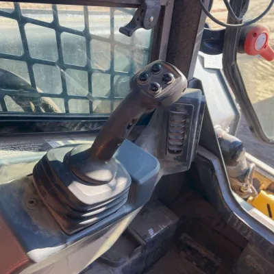 2019 Deere 325G thumbnail