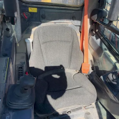 2019 Deere 325G thumbnail