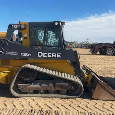 2019 Deere 325G thumbnail