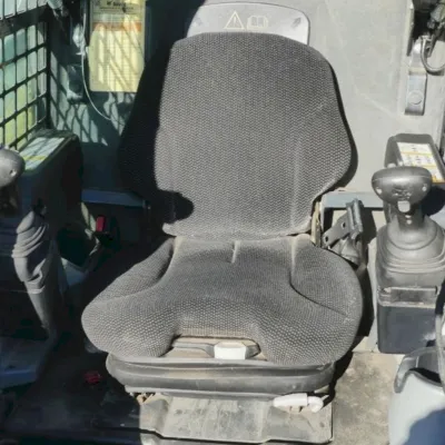 2023 Bobcat T740 thumbnail