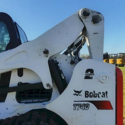 2023 Bobcat T740 thumbnail