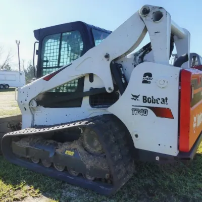 2023 Bobcat T740 thumbnail